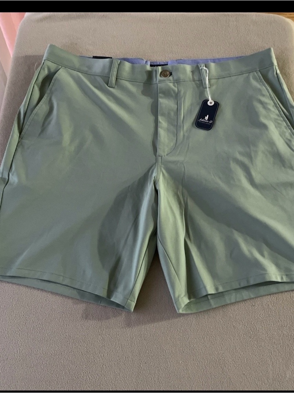 johnnie-O Jupiter Logo Mens Jungle Green Performance Golf Shorts NWT Sz 34 $128